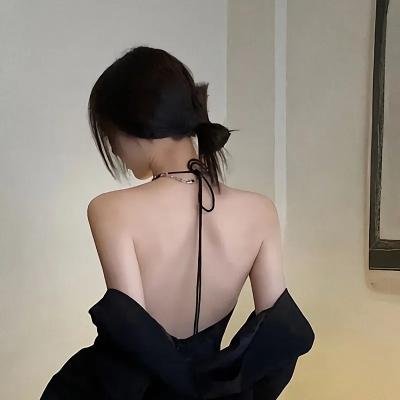 尤莉亚老师的红线